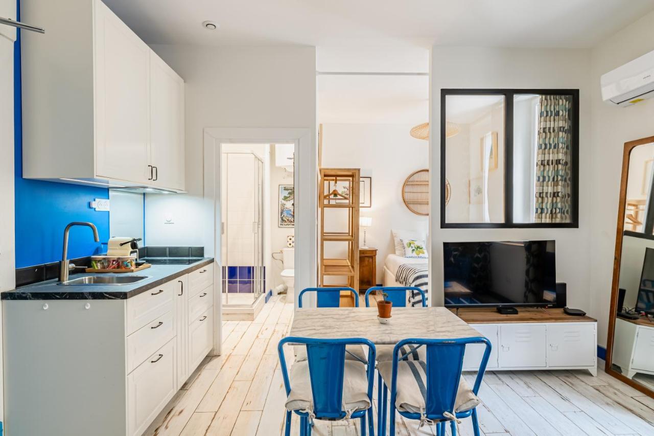 Bleu, 120m Vieux-port Clim Netflix Wifi * Marseilles